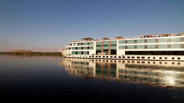 8 Days Nile river Cruise between Luxor and Aswan on Le Fayan Nile cruise