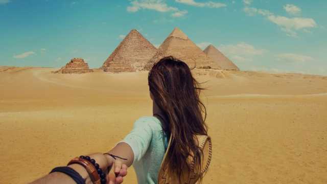 Day Tour To Pyramids Of Giza and Civilization Museum