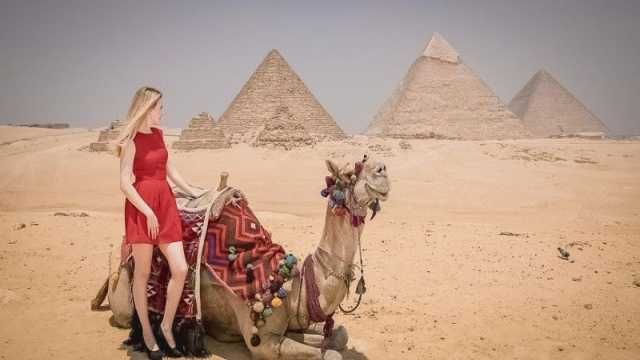 Day Tour to Giza Pyramids Saqqara and Dahshur