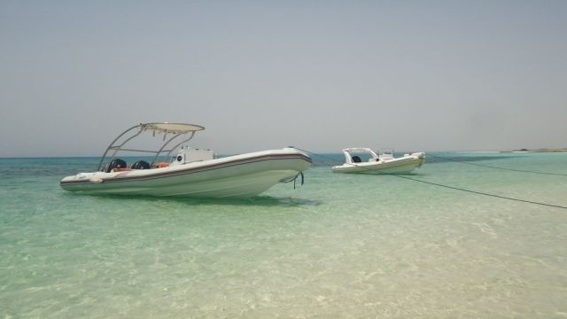Private speedboat trip to Giftun island from Sahel Hashesh