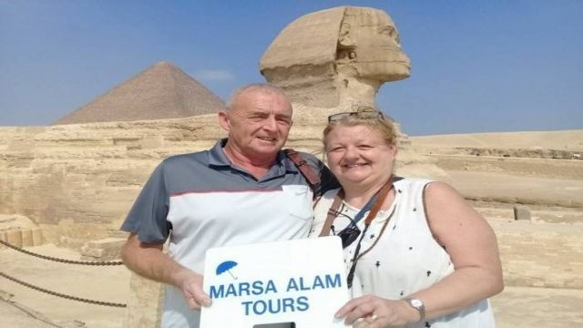 cairo and giza pyramids from Makadi by bus
