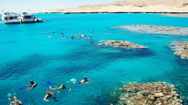 snorkeling day trip paradise island Makadi egypt