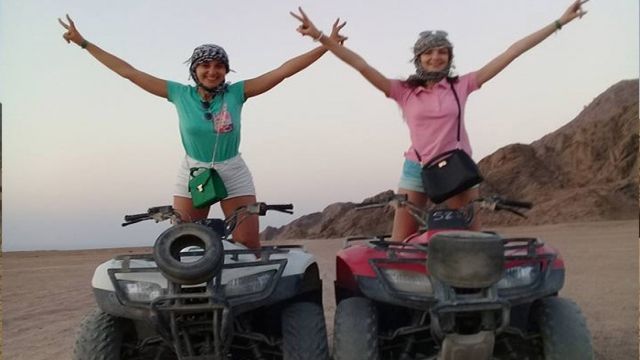 El Gouna Wüste Morgen Safari Ausflug mit dem Quad Bike