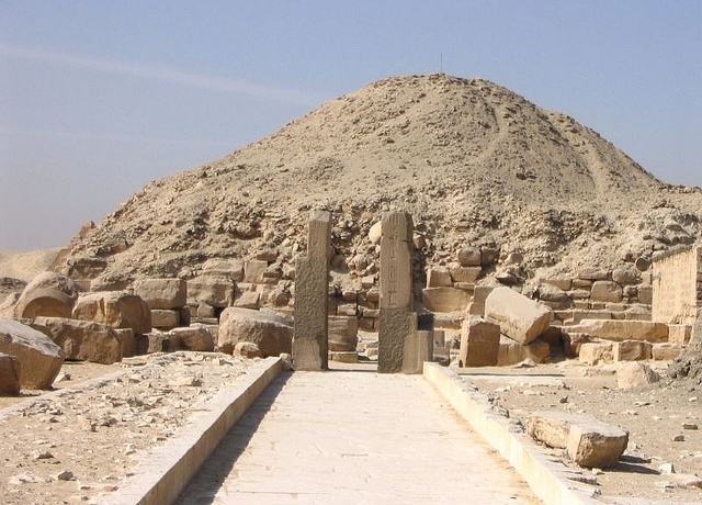 Πυραμίδες εκδρομές από το Κάιρο
