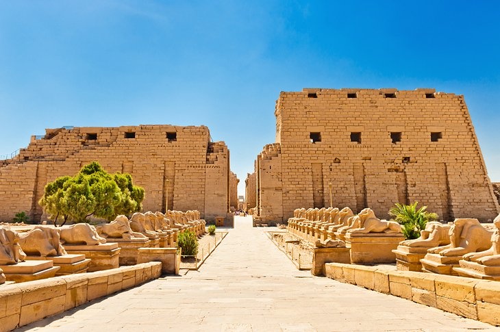 Excursion de 5 dias a Luxor y Abu Simbel desde El Cairo
