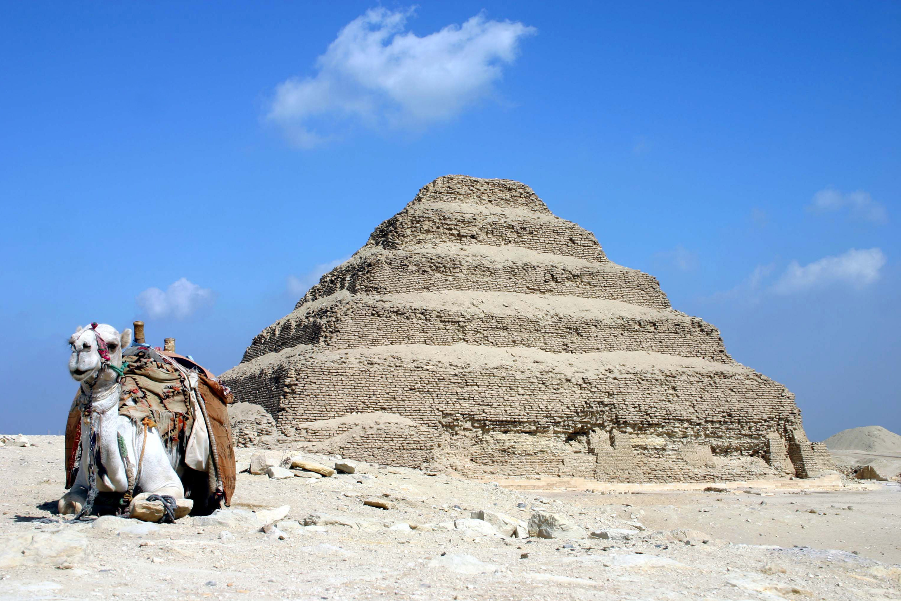 Excursión de un día a las Pirámides de Giza y Saqqara desde el puerto de Alejandría