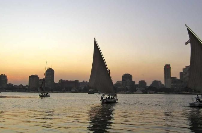 Paseos en faluca por el Nilo en El Cairo