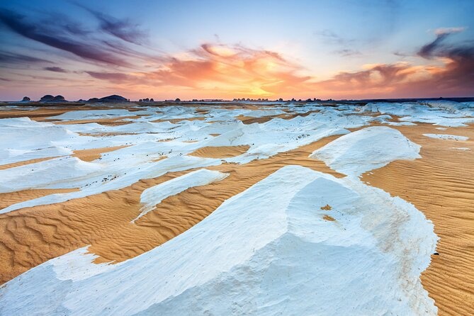 Tour de 4 días al Desierto Blanco con la cueva de Djara y el Oasis de Bahariya desde El Cairo