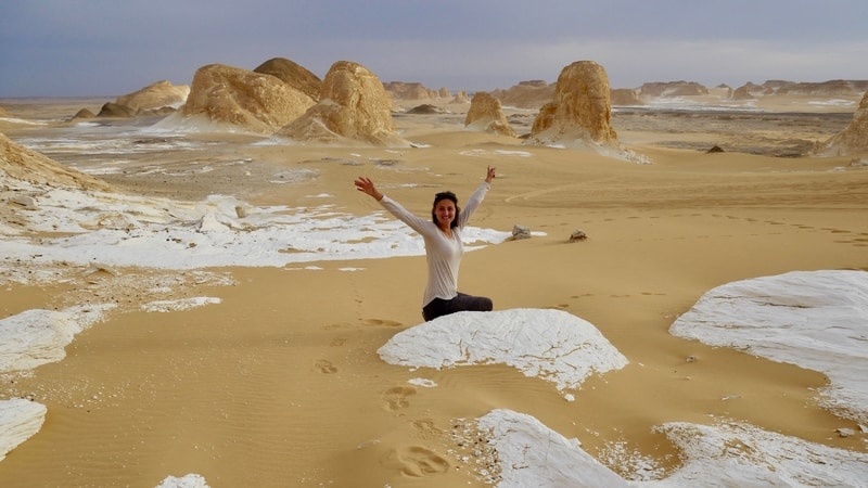 Una noche en el Desierto Blanco y campamento en Bahariya desde El Cairo