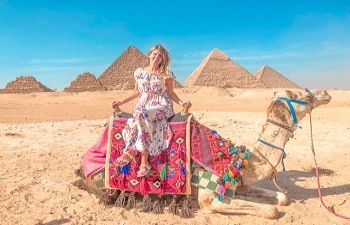 Excursión de un día a las pirámides y al Museo Nacional de Civilizaciones desde Hurghada