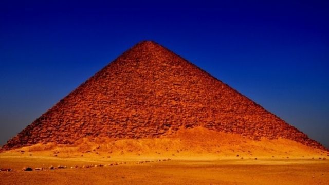 Excursion dune journée aux pyramides de Dahchour et de Meidoum au départ du Caire