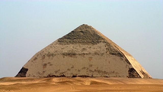 Excursion dune journée aux pyramides de Dahchour et de Meidoum au départ du Caire