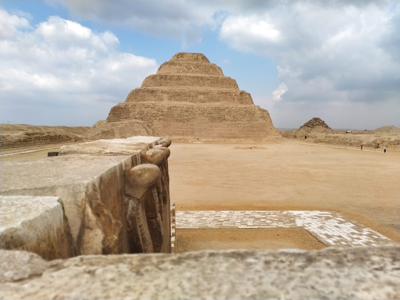 Excursion dune journee aux pyramides de Memphis Sakkara au depart du Caire