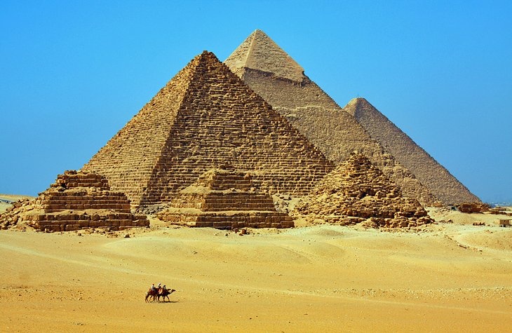 Top 10 attractions In Cairo 