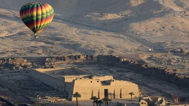 luxor tweedaagse tour vanuit marsa alam met een luchtballon