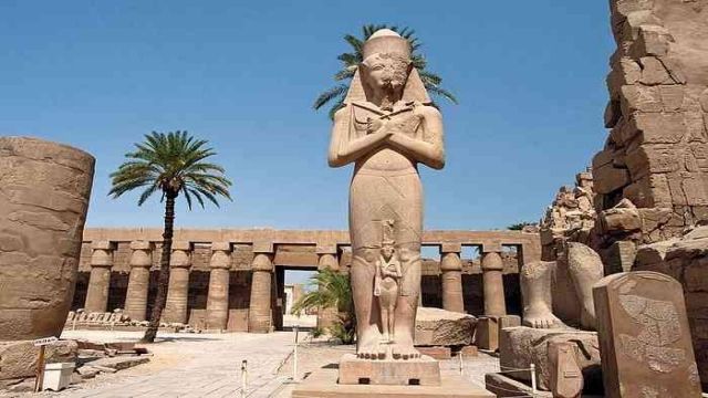 Luxor Asuan i Abu Simble Dwudniowa wycieczka z Marsa Alam